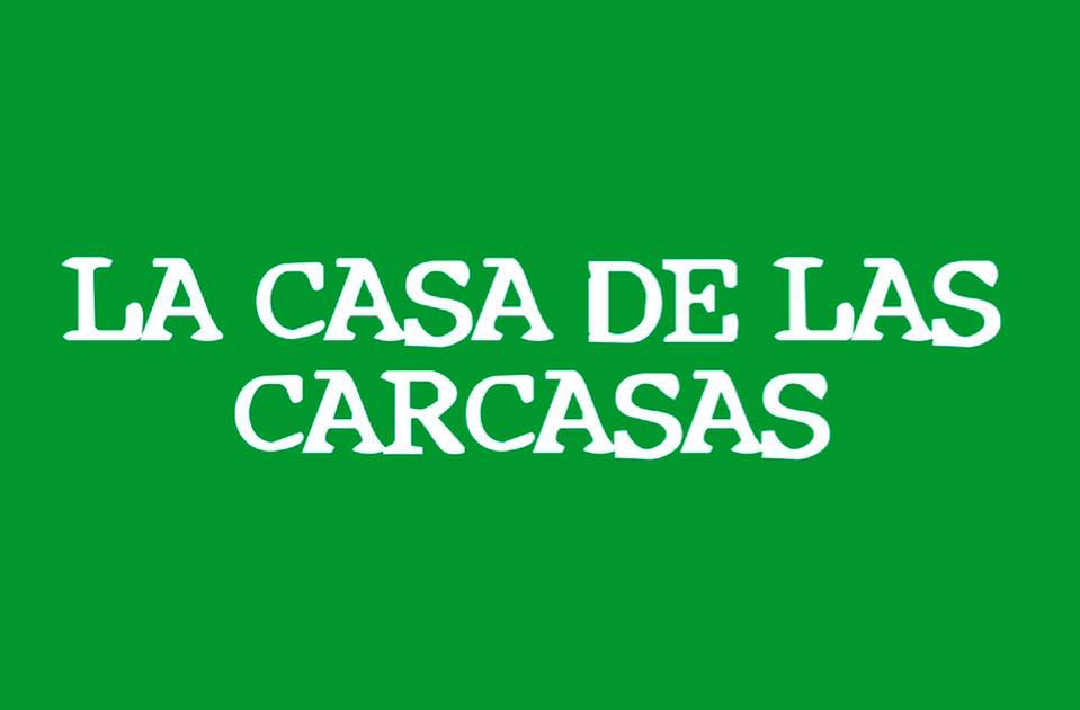 Cuspide La casa de las carcasas